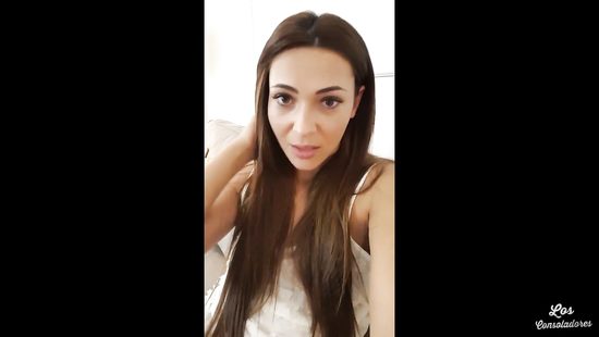 Застал молодую жену со стройной любовницей и трахнул обеих, засняв на камеру