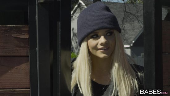 Эльза золотая ручка попалась на грабеже и отработала натурой