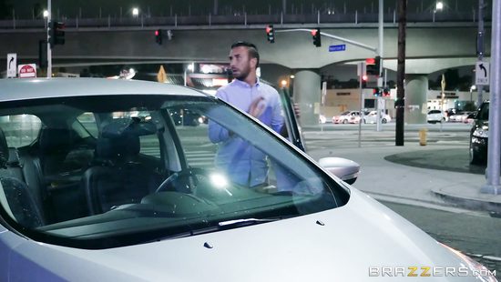 Секс с роскошной стриптизёршей в приватной комнате