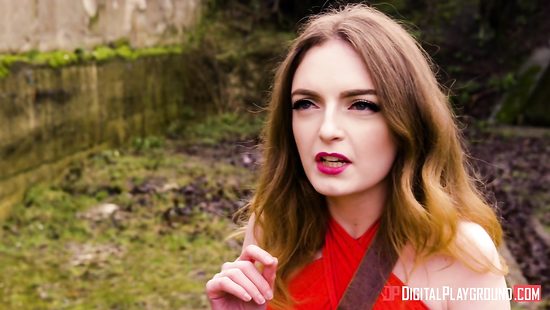 Рыжая амазонка трахается с большим членом воина и кончает от его ласк