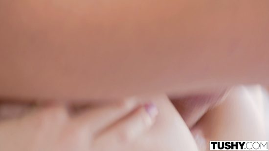 Шкура Аня ебётся с бывшим, пока муж на работе