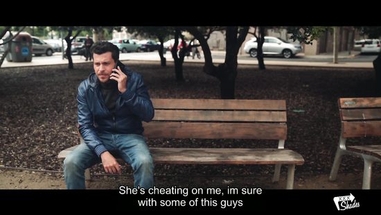 Любовница минетом заставила бросить телефон и начать трахать ее киску