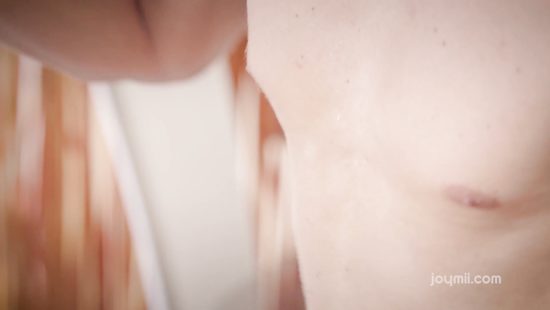 Профессиональные руки массажиста и его член доставляют телке удовольствие