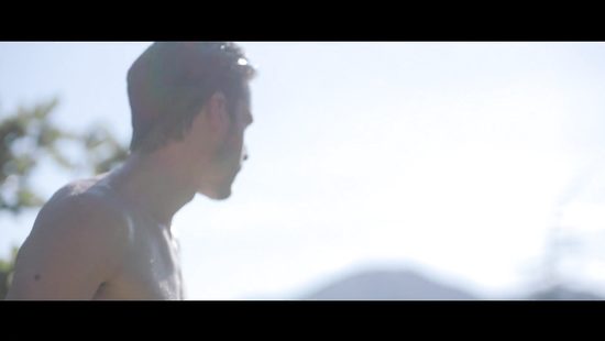 Девушка уснула, читая эротический роман и увидела замечательный сон