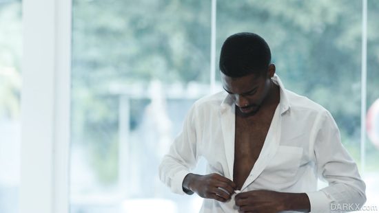 Пригласила на массаж, но не устояла перед соблазном