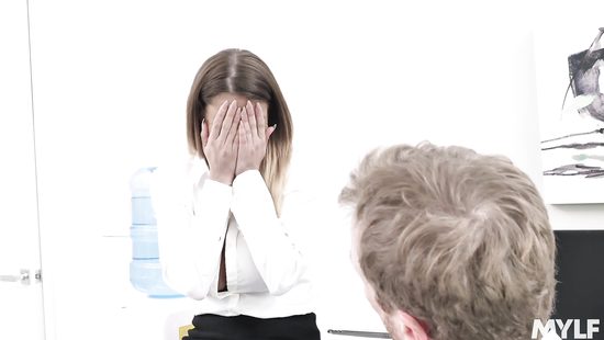 В первый же день работы раскатал новенькую сотрудницу