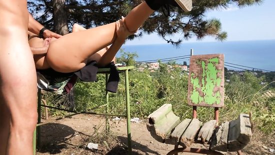 Слишком клевое место, чтобы не потрахаться