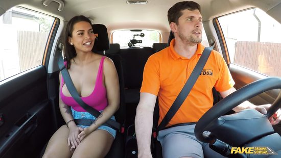 Накатанная схема развода во время вождения