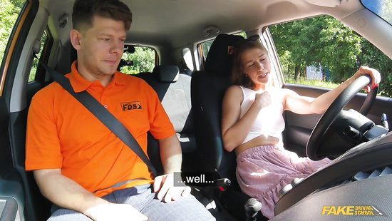 Взятка минетом на уроках вождения