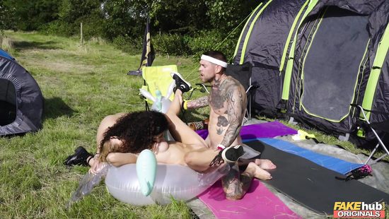 Отпадный Чилл с двумя сексуальными кралями на пикнике