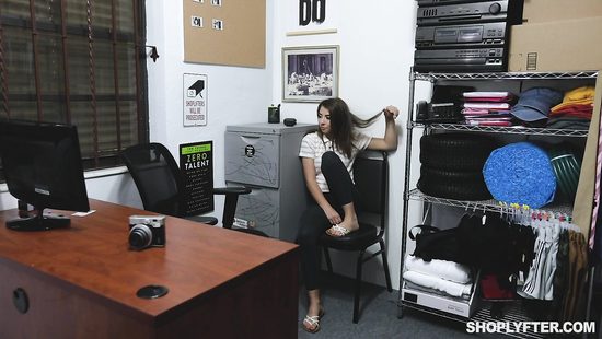 Жесткий трах навсегда выбьет мысли о воровстве