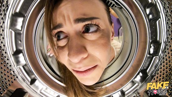 Застрявшая соседка получила по заслугам за игры с соблазном