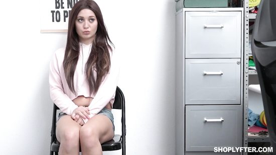 Самая глубокая глотка Детройта попалась на уловку охранника