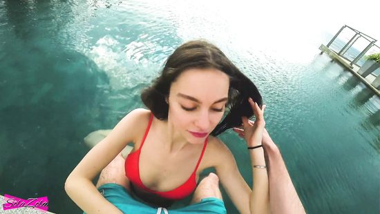 Шикарный вид и девочка с хуем во рту - отличный вариант выходного