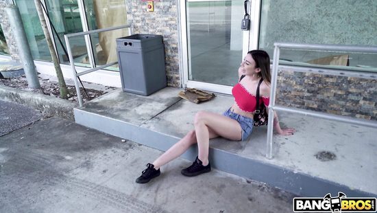 Город наполнен продажными сучками