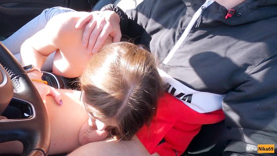 Легкие деньги и приятный член - почему бы не отсосать?