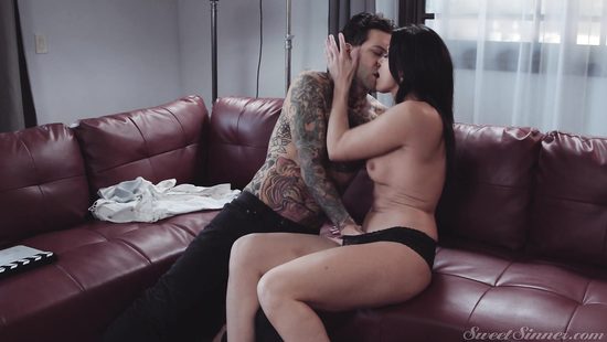 Очевидное притяжение тел не могло оставаться без последствий