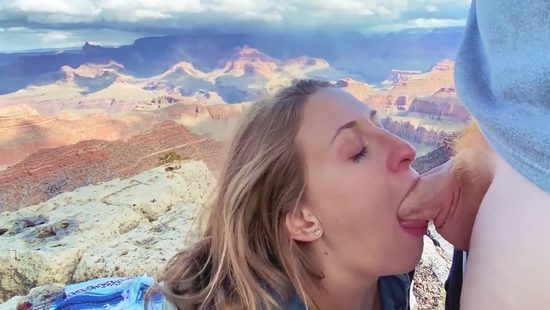 Эпические виды с минетом на добавку дают моральный оргазм