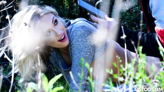 У камня фото для инсты, а с членом во рту для тебя, милый