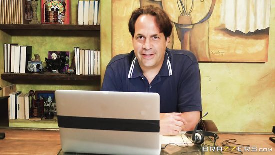 Жена изменяет мужу с соседом и специально громко стонет