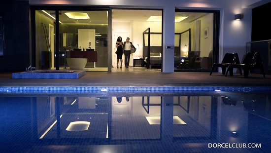 Муж принимает участие в трахе своей жены с любовником