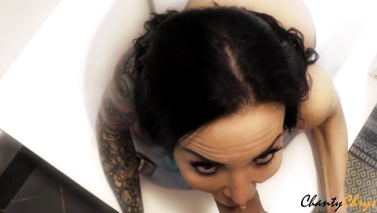 Парнишка и помыться не даст, пока не натыкает в рот