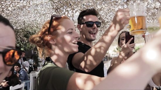 Какой же отпуск без контента