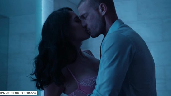 Постоянная проститутка уже становится как родная