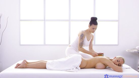 Полный лесби-релакс комплекс для милфы