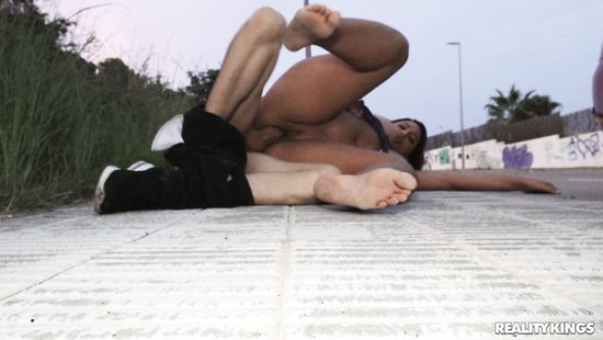 Случайный подарок для эксклюзивного порно выпуска