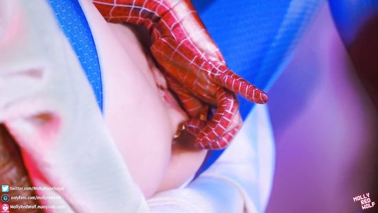 В роли жены человека-паука можно и кремпай принять