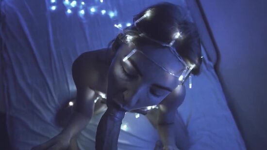 Подарок от сайта знакомств в виде худенькой поебушки