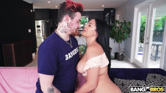 Не девочка, а праздник для кастинг менеджера