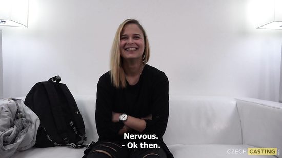 Чешский кастинг для блондинки закончился лесби сексом и трахом с агентом
