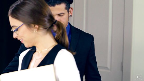 Бизнес партнёры не сдержали страсть и перепехнулись на первой встрече