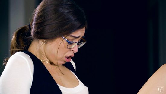 Бизнес партнёры не сдержали страсть и перепехнулись на первой встрече