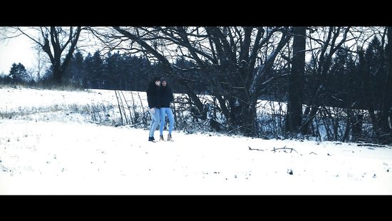 Замерзнув зимой на улице, любовники отправились греться жарким сексом