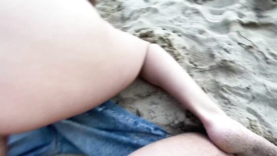 Крымские пляжи наши, как сперма на сиськах Наташи