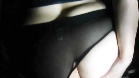 в попу в авто