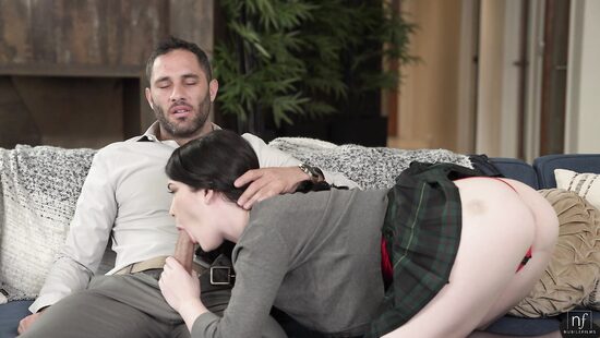 Я тебя позвала не ради уроков