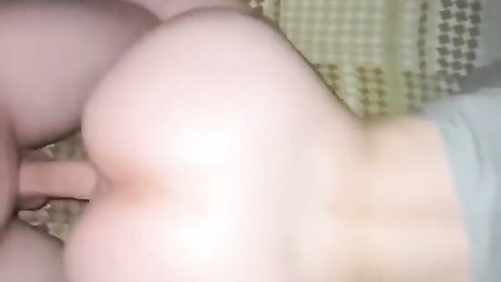 Зашёл на две минуты к соседки