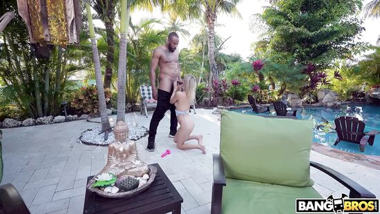 Черный гигант