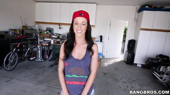 Скейтер чика любит побольше