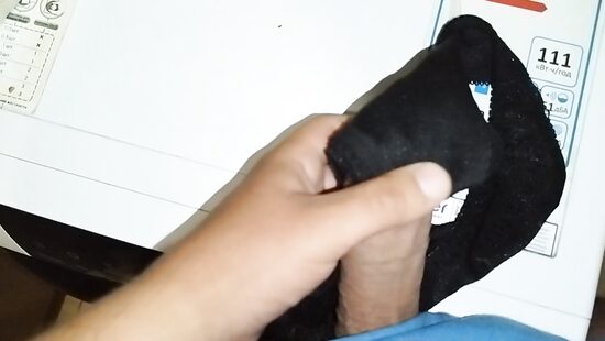 Дрочка на мамины трусики