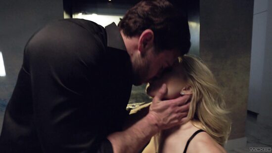 Кэш. Сцена первая