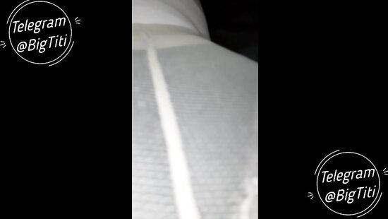 Меня придавило кроватью и сосед воспользовался этим !