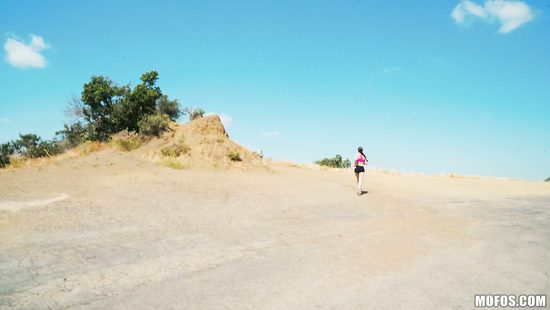 После пробежки волосатый тренер трахнул спортсменку от первого лица
