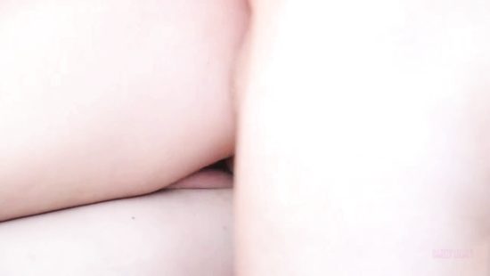 Городской парень на улице трахнул самую красивую девку на деревне