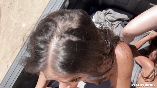 Девичий трип продолжается