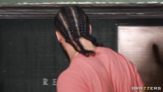 Привлекая анальное внимание